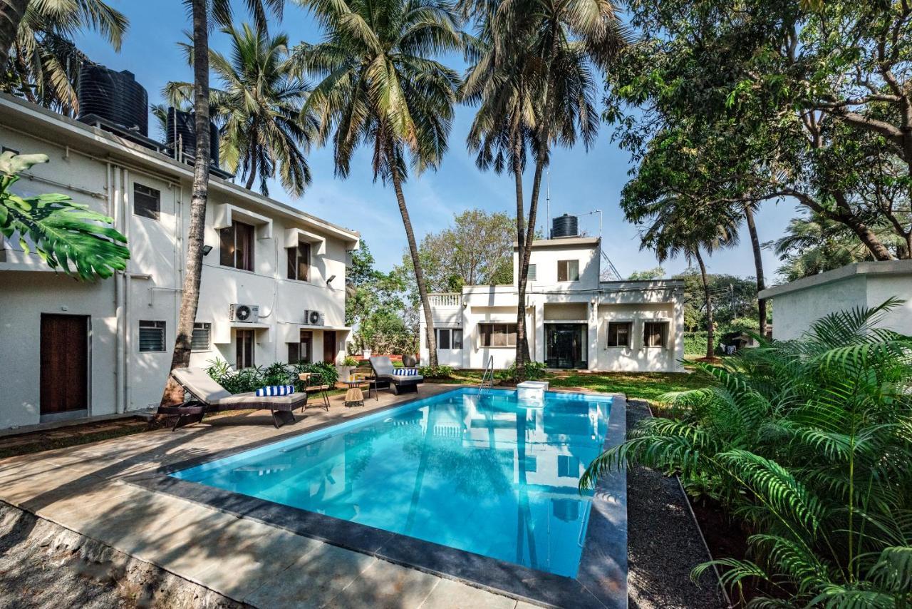 אליבג Saffronstays Gaia, Alibaug - Pool Villa Near Mandwa Jetty Perfect For Large Groups מראה חיצוני תמונה