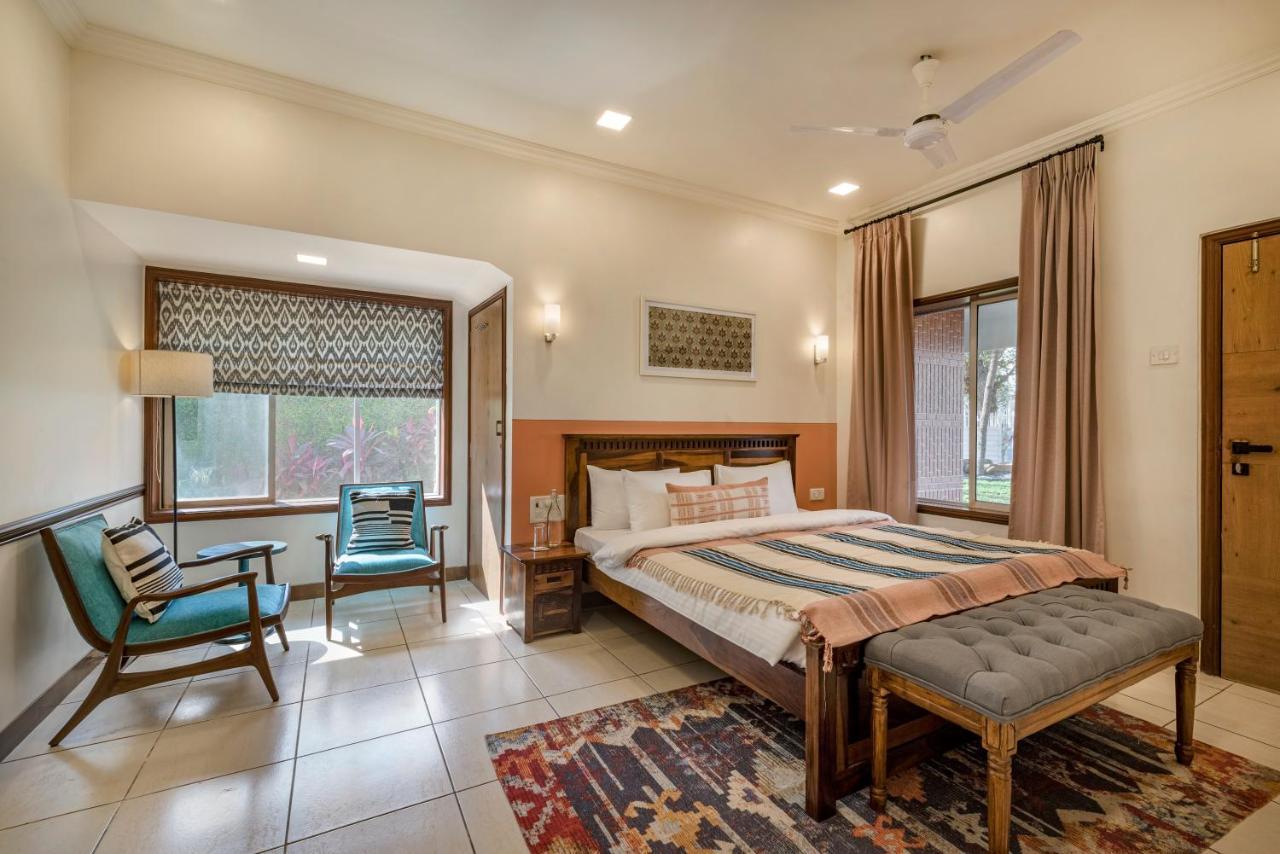 אליבג Saffronstays Gaia, Alibaug - Pool Villa Near Mandwa Jetty Perfect For Large Groups מראה חיצוני תמונה